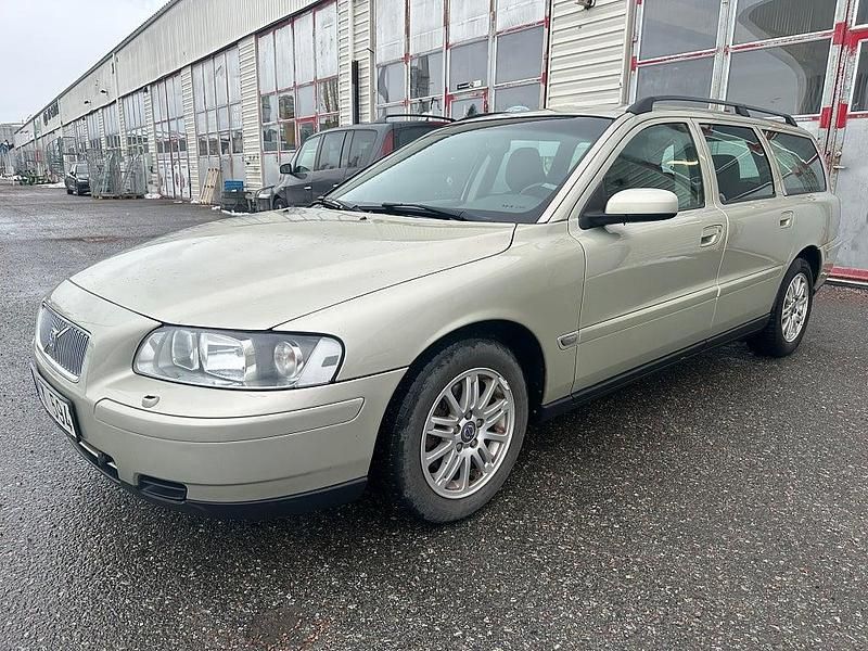 Gul Begagnad 2005 Volvo V70 Business Edition Kombi | 34 900 kr (Marknadspris) - Bild 1/4
