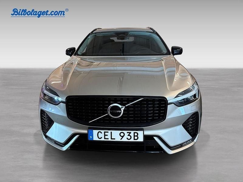Begagnad Volvo XC60 Plus 200 HK (147 kW) 2024 Grå SUV
