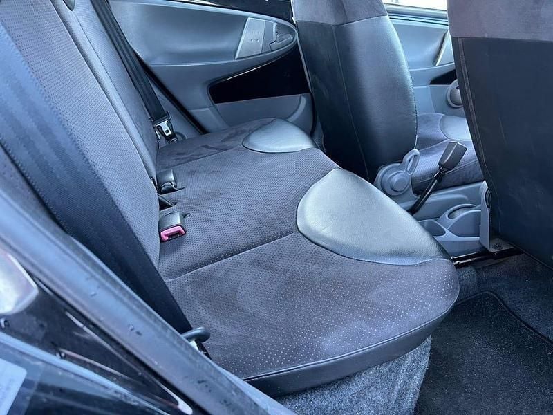 Begagnad Peugeot 107 68 HK (50 kW) 2008 Svart Halvkombi