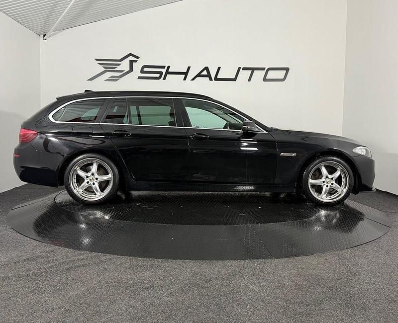 Begagnad BMW 520 190 HK (139 kW) 2015 Svart Kombi