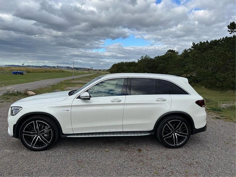 Vit Begagnad 2020 Mercedes GLC43 AMG AMG line SUV | 485 000 kr (Superpris) - Bild 1/4