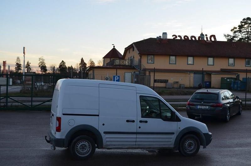 Begagnad Ford Transit Connect 90 HK (66 kW) 2010 Vit Minibuss