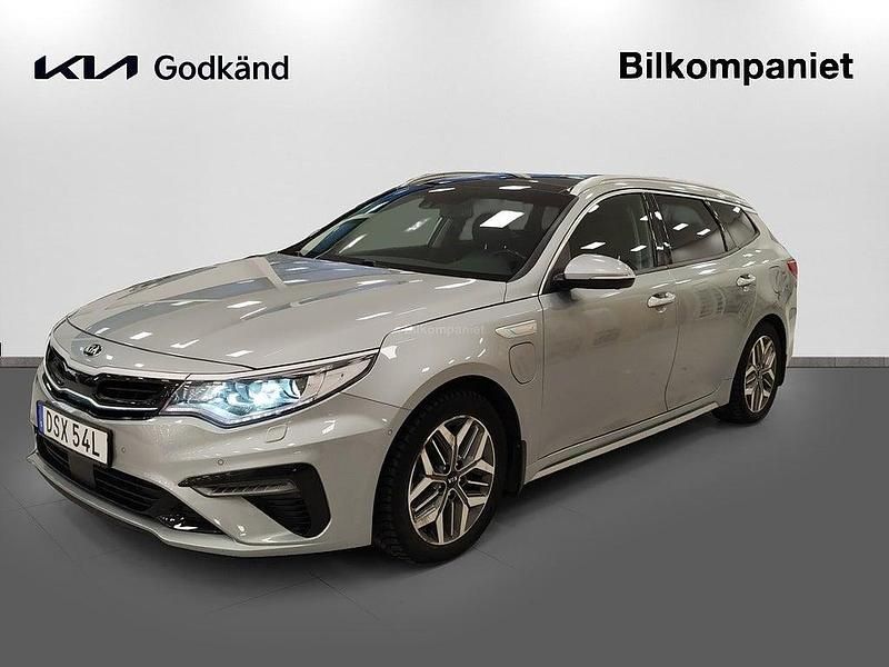 Grå Begagnad 2019 Kia Optima Hybrid Sport Sedan | 229 800 kr (Dyr) - Bild 1/4