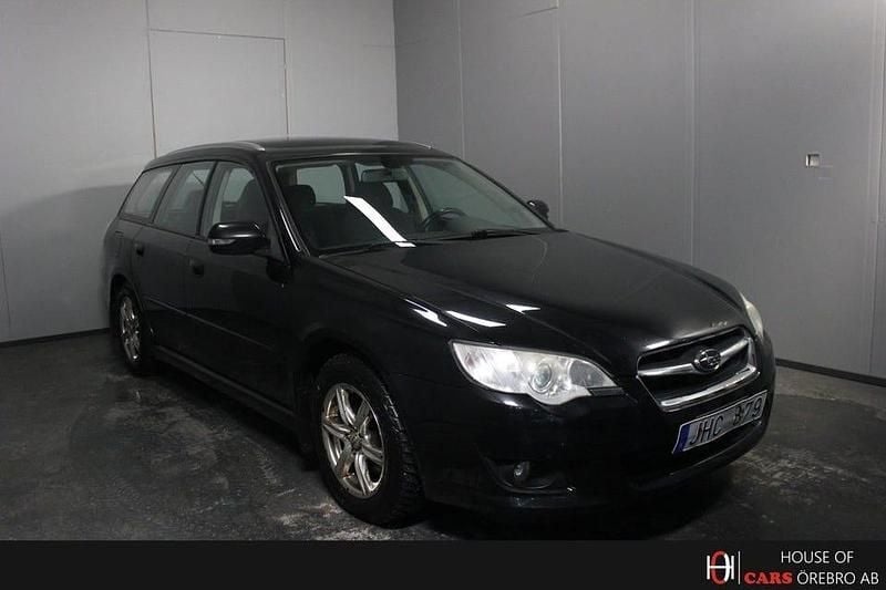 Svart Begagnad 2008 Subaru Legacy Kombi | 44 900 kr (Marknadspris) - Bild 1/4