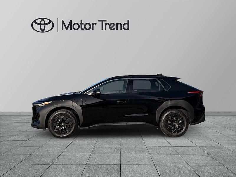 Begagnad Toyota bZ4X Executive 152 kW (207 HK) 2025 Svart SUV