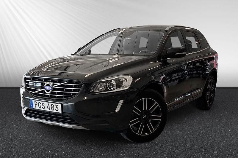 Grå Begagnad 2017 Volvo XC60 Standard SUV | 224 900 kr (Bra pris) - Bild 1/4
