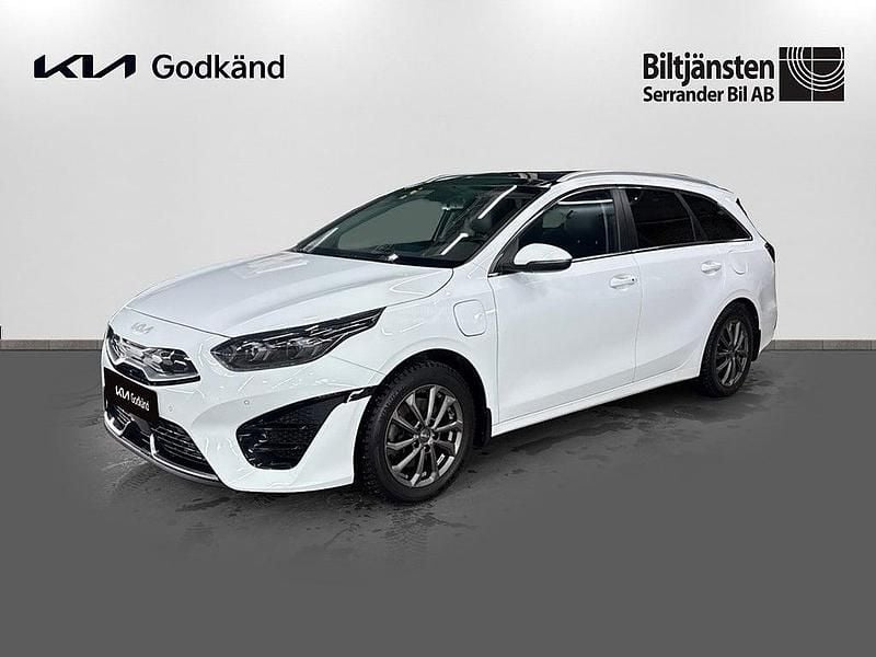 Vit Begagnad 2022 Kia Ceed Sportswagon Advance Kombi | 299 900 kr (Dyr) - Bild 1/4