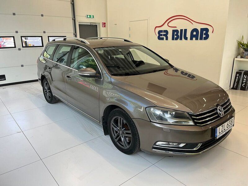 Ljusbrun Begagnad 2011 VW Passat Kombi | 59 900 kr (Marknadspris) - Bild 1/4