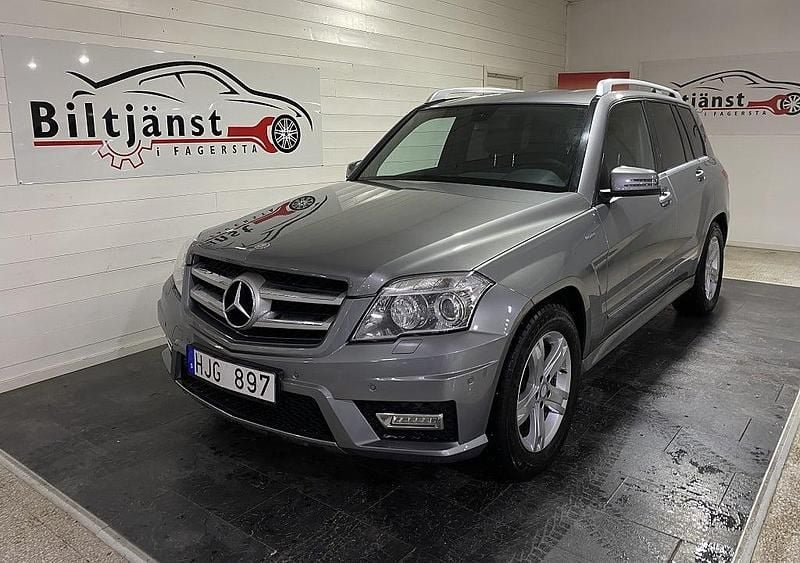 Silver Begagnad 2012 Mercedes GLK220 AMG SUV | 159 900 kr (Marknadspris) - Bild 1/4