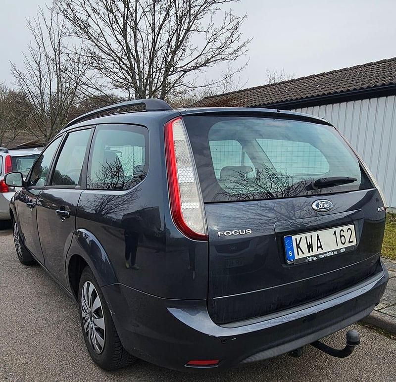 Begagnad Ford Focus 90 HK (66 kW) 2010 Kombi