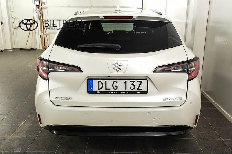 Begagnad Suzuki Swace 122 HK (89 kW) 2021 Vit Kombi