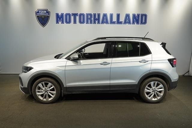 Silver Begagnad 2024 VW T-Cross Life SUV | 254 900 kr (Marknadspris) - Bild 1/4
