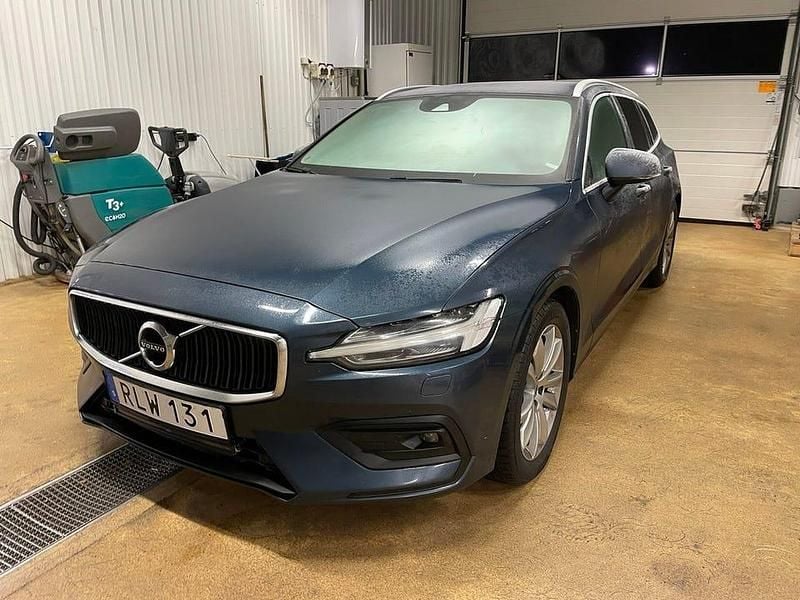 Denimblå metallic Begagnad 2019 Volvo V60 Kombi | 249 000 kr (Bra pris) - Bild 1/2