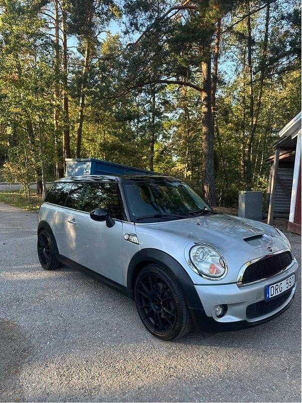 Grå Begagnad 2009 Mini Clubman Kombi | 89 000 kr - Bild 1/3