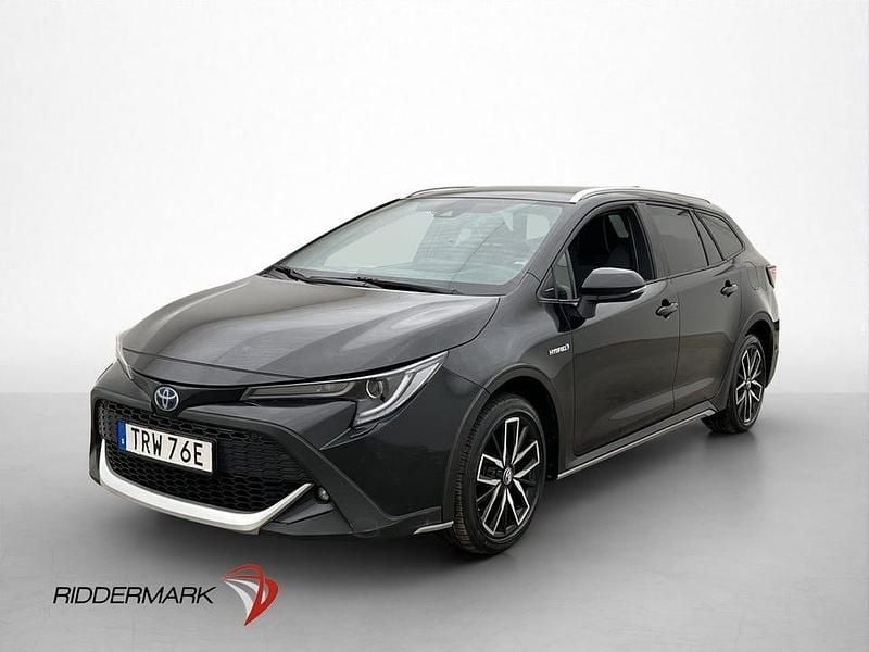 Begagnad Toyota Corolla Hybrid 122 HK (89 kW) 2021 Svart Kombi
