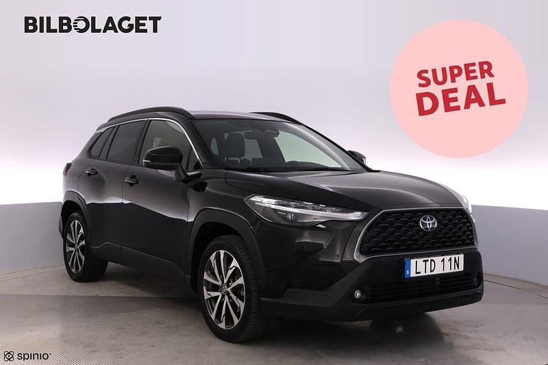 Svart Begagnad 2024 Toyota Corolla Cross Style SUV | 369 500 kr (Marknadspris) - Bild 1/4