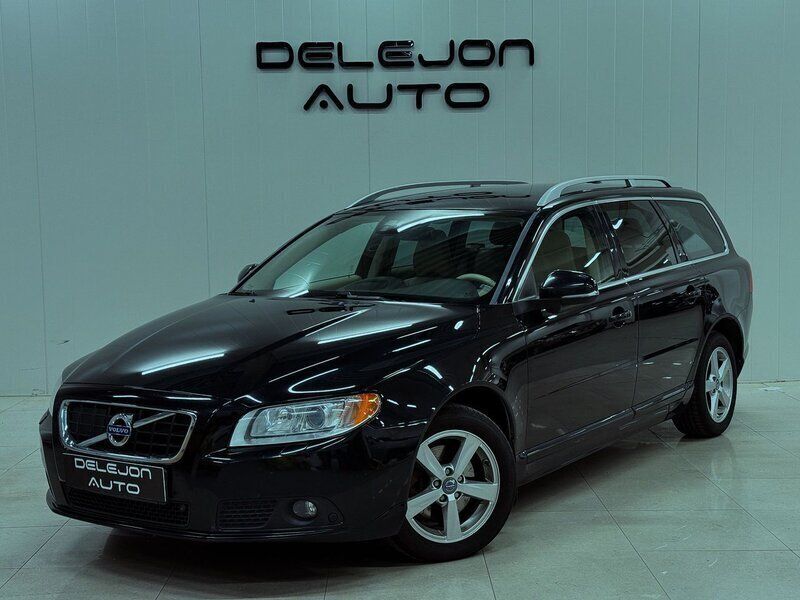 Svart Begagnad 2013 Volvo V70 Summum Kombi | 89 900 kr (Bra pris) - Bild 1/4