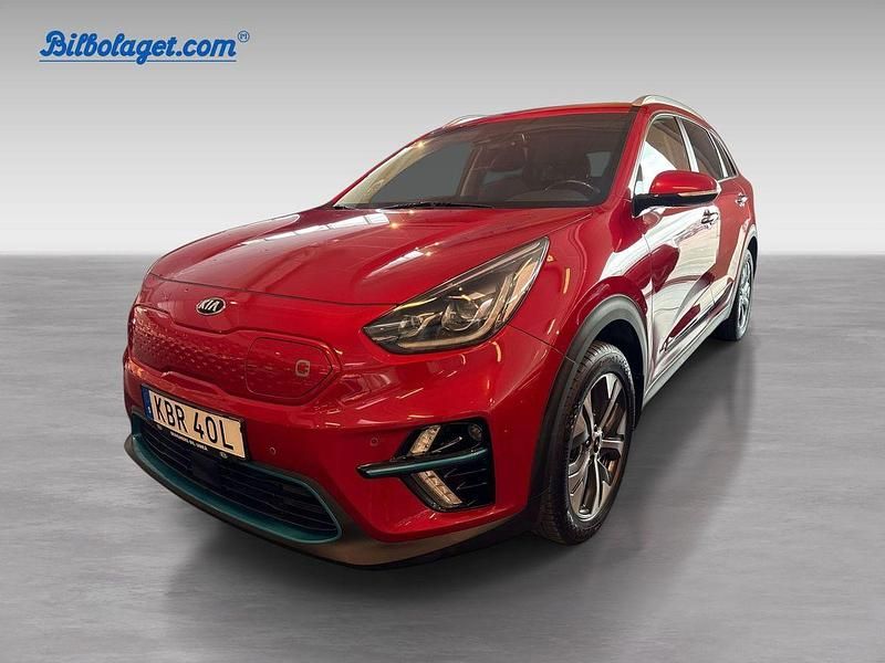Röd Begagnad 2020 Kia e-Niro 2 SUV | 239 000 kr (Lite dyr) - Bild 1/4