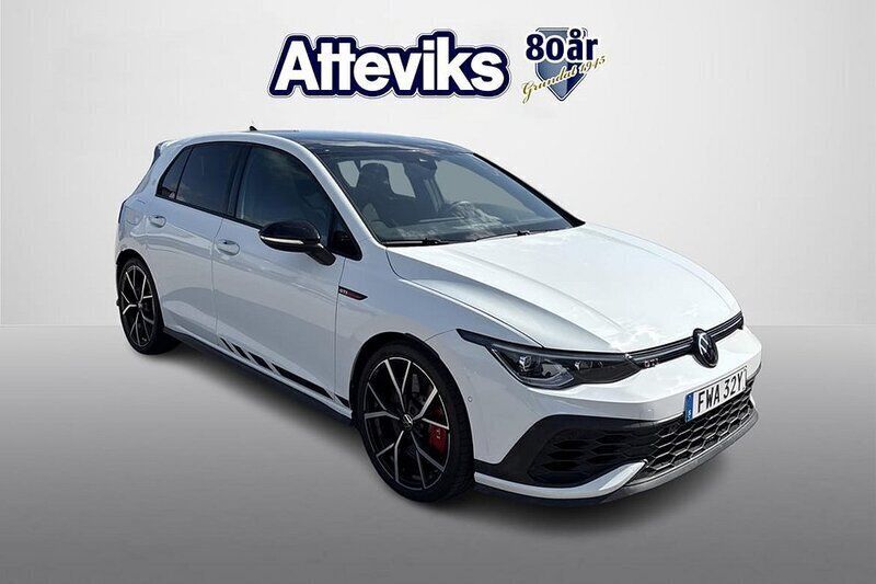 Vit Begagnad 2023 VW Golf VIII GTI Clubsport Halvkombi | 419 900 kr (Marknadspris) - Bild 1/4