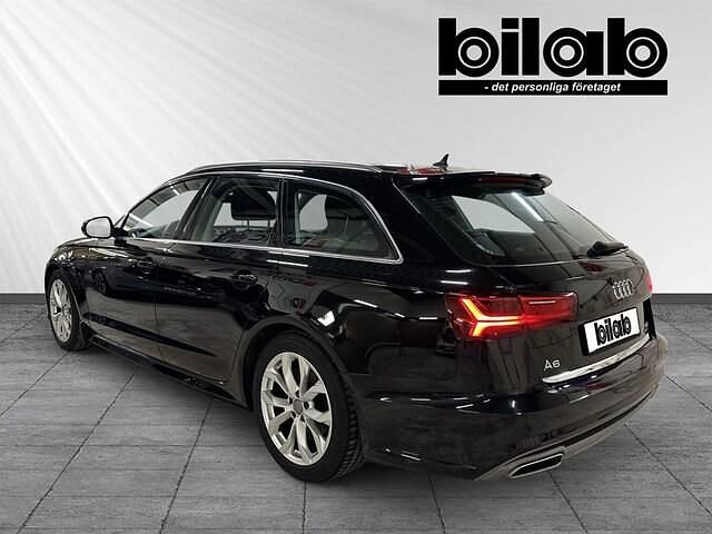 Begagnad Audi A6 S-Line 190 HK (139 kW) 2015 Svart Kombi