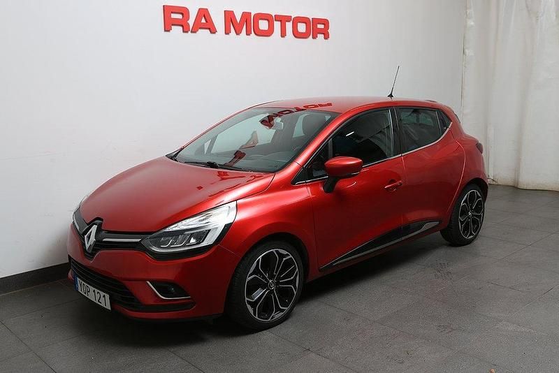 Röd (röd metallic ) Begagnad 2017 Renault Clio IV Intens Halvkombi | 89 800 kr (Marknadspris) - Bild 1/2