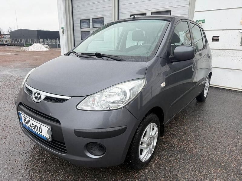 Grå Begagnad 2008 Hyundai i10 Halvkombi | 34 900 kr (Lite dyr) - Bild 1/4
