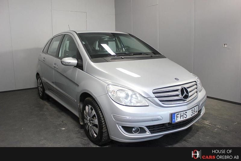 Silver Begagnad 2008 Mercedes B180 Minibuss | 27 900 kr (Lite dyr) - Bild 1/4