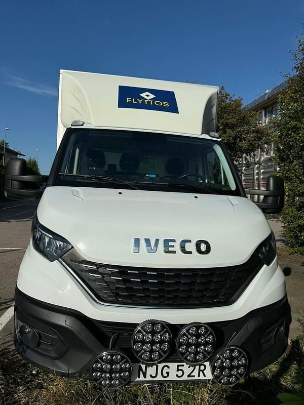 Begagnad Iveco Daily 156 HK (114 kW) 2021