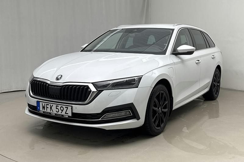 Begagnad Skoda Octavia 204 HK (150 kW) 2022 Vit Kombi