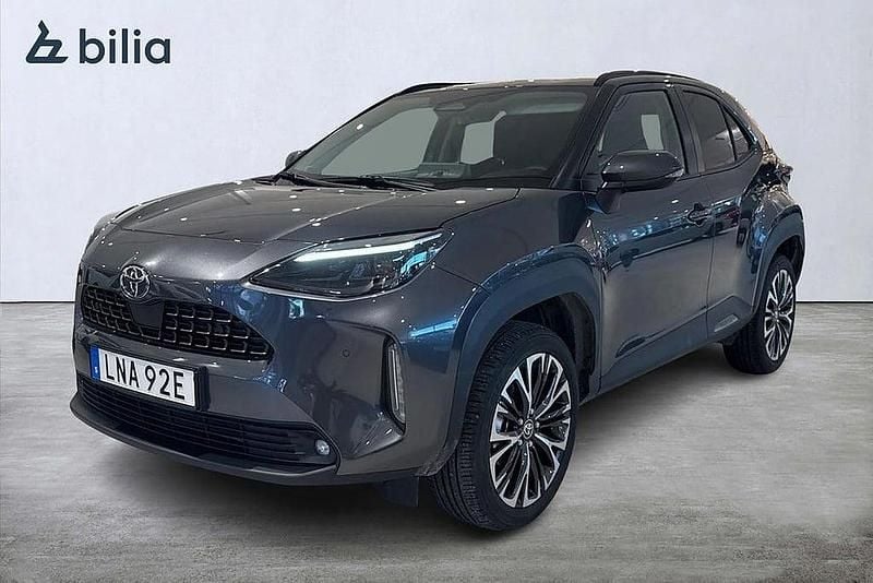 begagnad-2025-toyota-yaris-cross-style-92-hk-suv-18236-danderyd