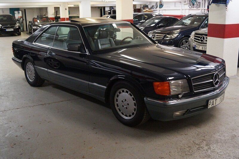 Mörkblå Begagnad 1986 Mercedes 500 | 189 900 kr - Bild 1/4
