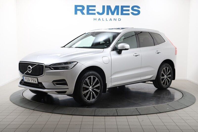 Silver Begagnad 2017 Volvo XC60 Inscription SUV | 349 500 kr (Marknadspris) - Bild 1/4