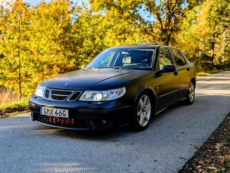 Silver Begagnad 2005 Saab 9-5 Aero Sedan | 60 000 kr (Dyr) - Bild 1/4