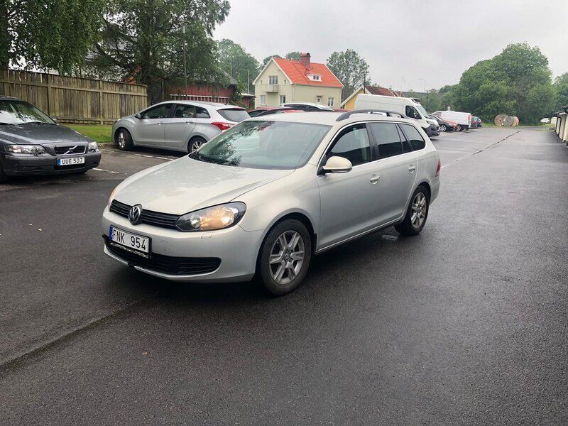 Begagnad 2010 VW Golf VI Kombi | 38 500 kr - Bild 1/4