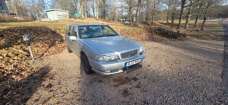 Begagnad Volvo V70 140 HK (102 kW) 2000 Kombi