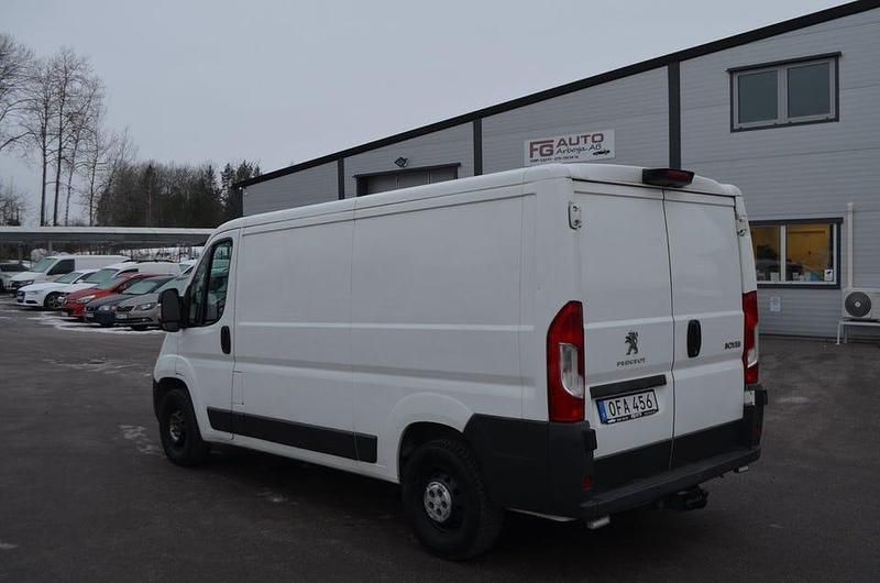 Begagnad Peugeot Boxer 131 HK (96 kW) 2017 Vit Van