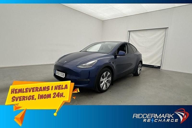 Blå Begagnad 2023 Tesla Model Y Long Range AWD SUV | 454 800 kr (Marknadspris) - Bild 1/3