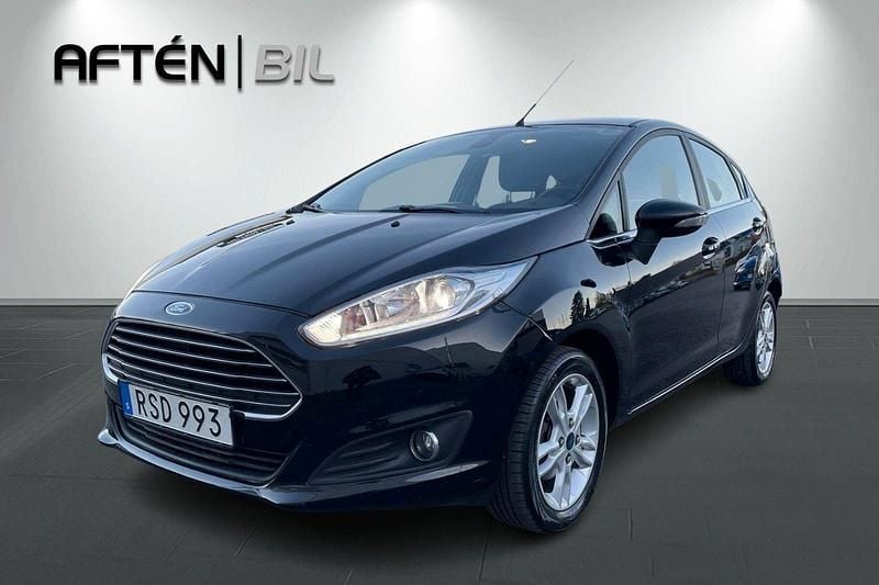 Svart Begagnad 2016 Ford Fiesta Titanium Halvkombi | 89 000 kr (Marknadspris) - Bild 1/3