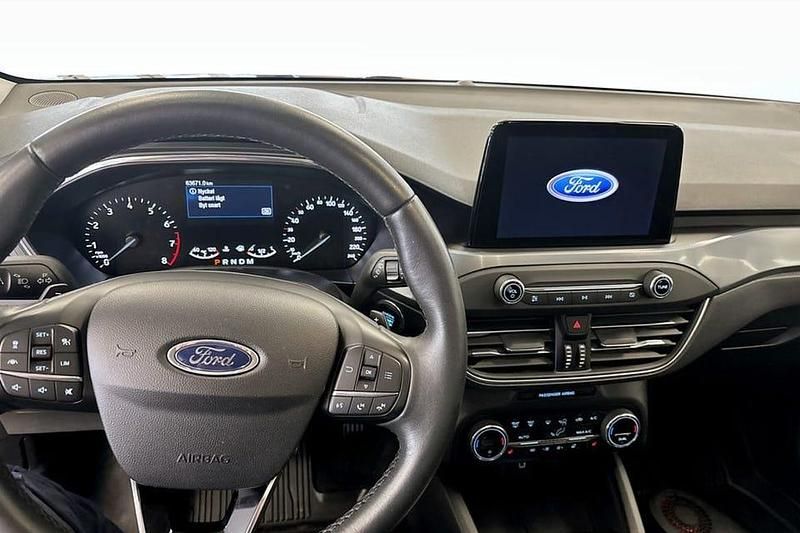Begagnad Ford Focus Active 126 HK (92 kW) 2020 Grå Kombi