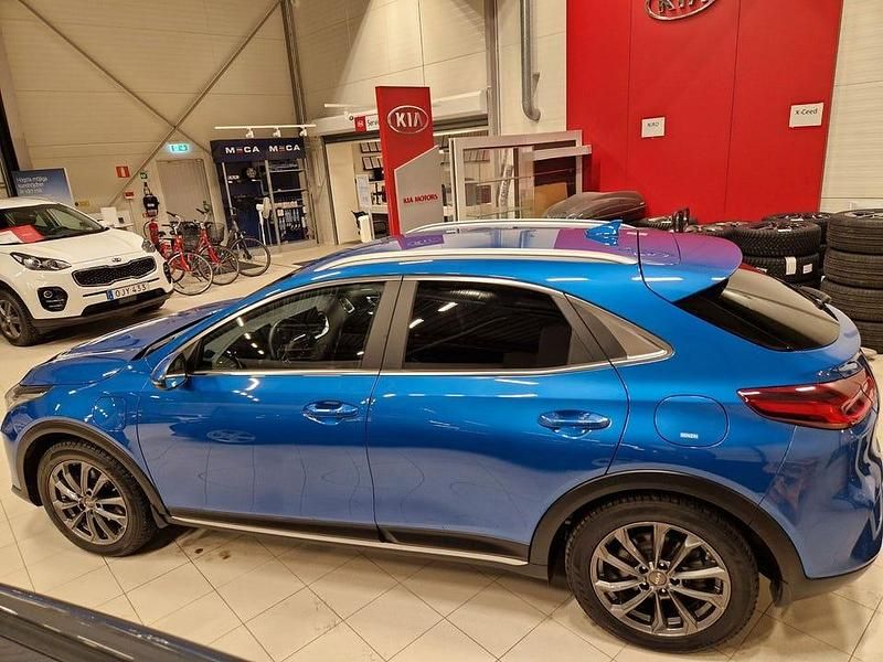 Begagnad Kia XCeed Advance 142 HK (104 kW) 2022 Blå SUV