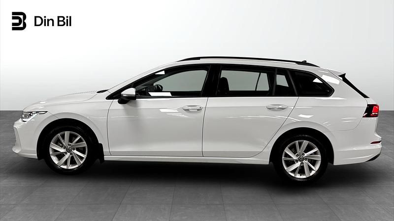 Begagnad VW Golf VIII 150 HK (110 kW) 2025 Pure white Kombi