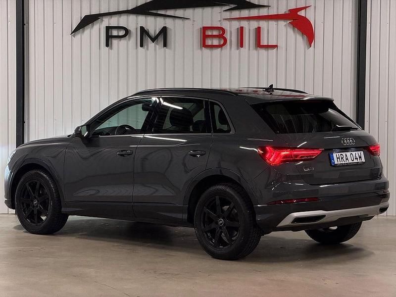 Begagnad Audi Q3 Advanced 150 HK (110 kW) 2023 Grå SUV