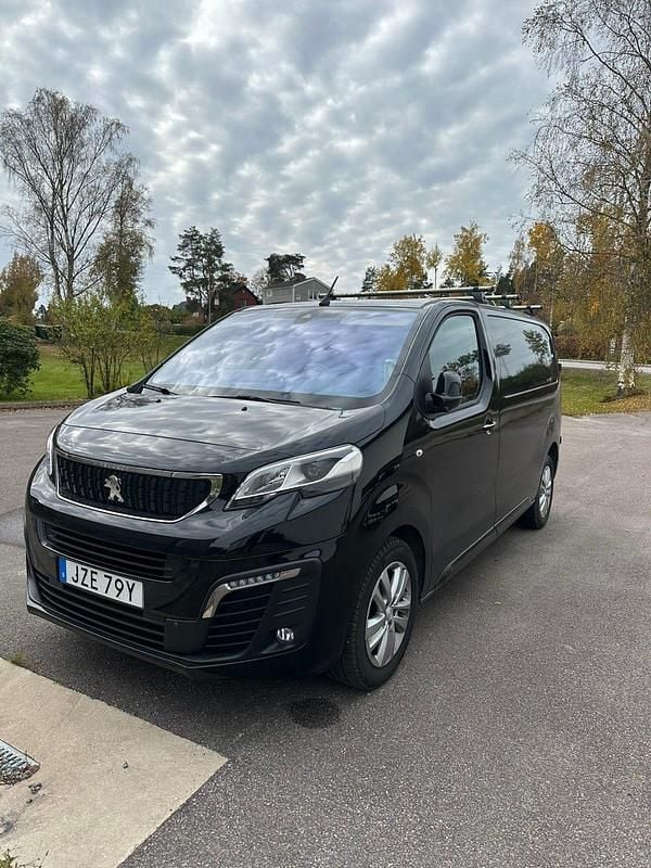 Begagnad Peugeot Expert 177 HK (130 kW) 2023 Van