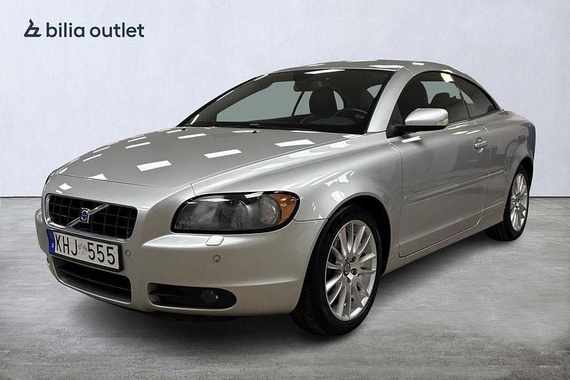Ljusgrå Begagnad 2006 Volvo C70 Summum Cab | 149 000 kr (Lite dyr) - Bild 1/4