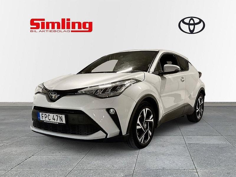 Vit Begagnad 2022 Toyota C-HR Edition SUV | 284 900 kr (Marknadspris) - Bild 1/3