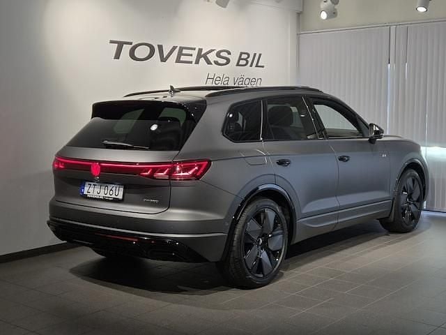 Ny 2026 VW Touareg R-line SUV | 999 000 kr (Superpris) - Bild 1/4