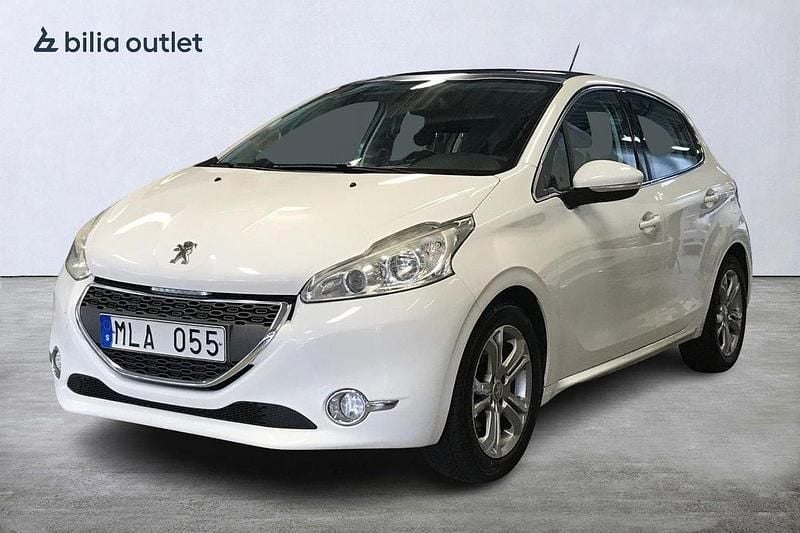 Vit Begagnad 2013 Peugeot 208 Halvkombi | 34 900 kr (Bra pris) - Bild 1/4