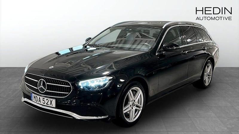 Svart Begagnad 2021 Mercedes E300 Kombi | 359 900 kr (Marknadspris) - Bild 1/4