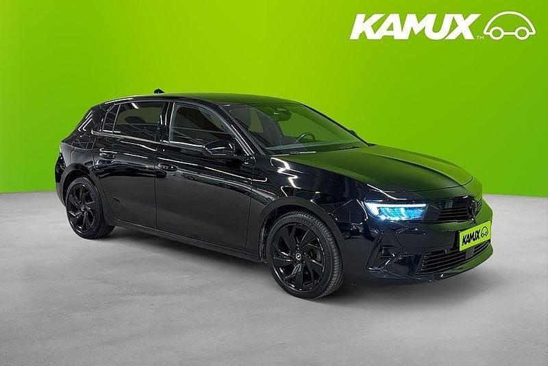 Svart Begagnad 2023 Opel Astra GS Line Halvkombi | 204 800 kr (Marknadspris) - Bild 1/4