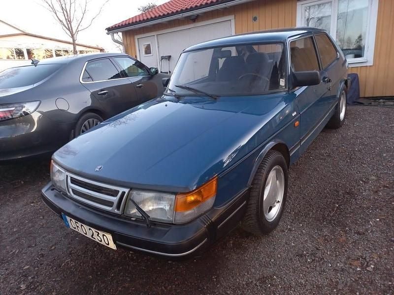 Begagnad Saab 900 128 HK (94 kW) 1991 Blå